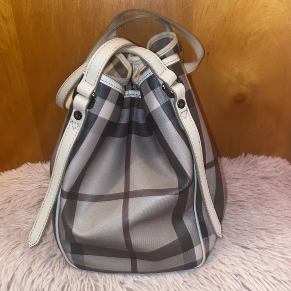 Burberry Smoke Check Canterbury handbag in excellent condition! Clean in & out!! - Picture 6 of 17